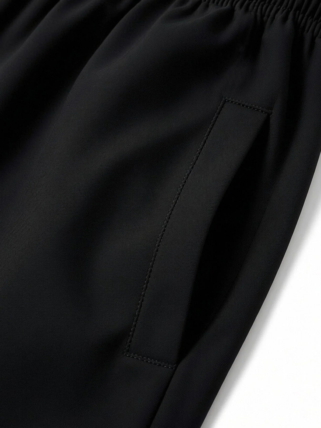 Men's 3-piece quick-dry shorts set.