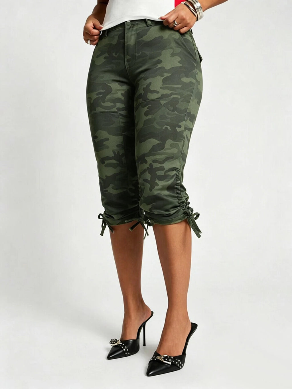 Women's High Waist Camo Printed Pants With Drawstring.