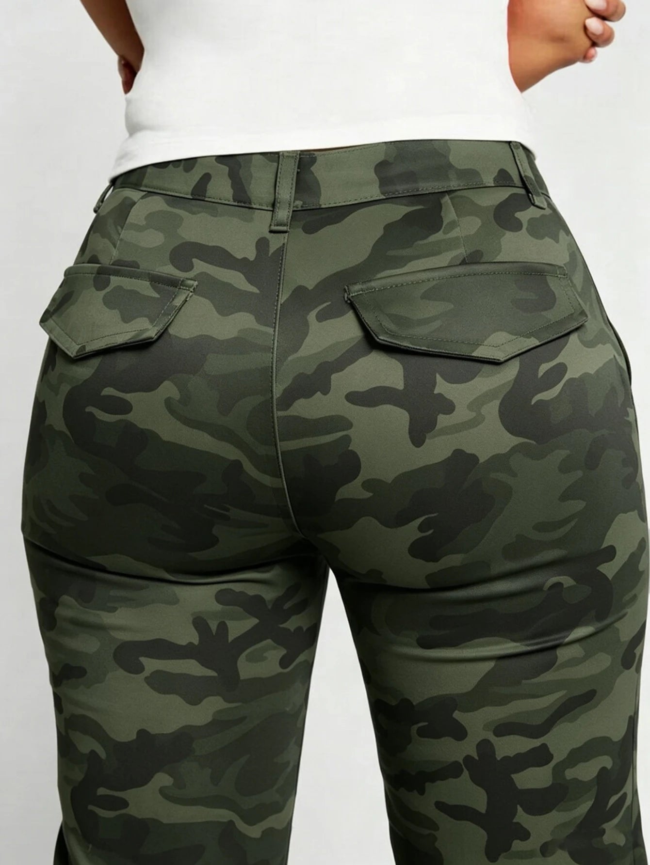 Women's High Waist Camo Printed Pants With Drawstring.