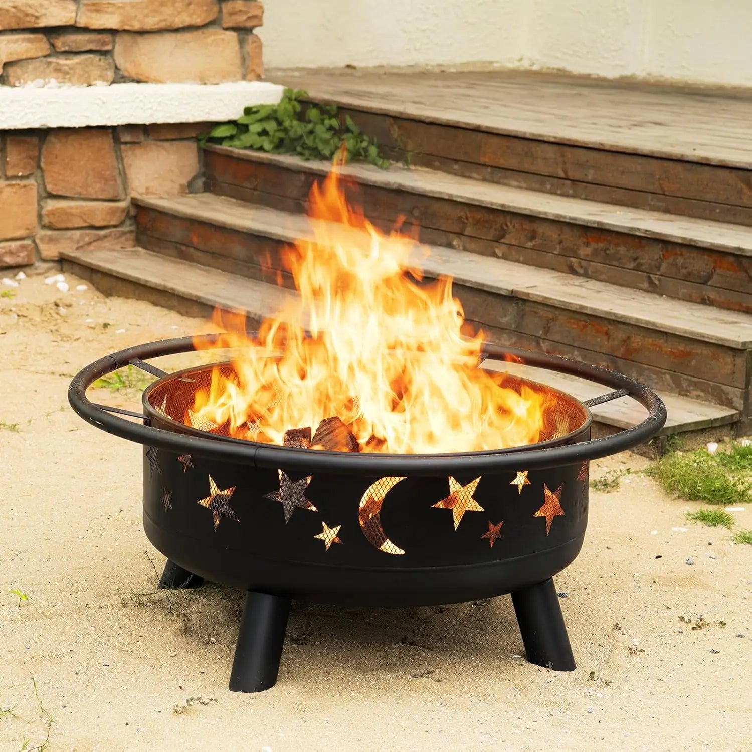 32 Inch Round Fire Pit with Mesh Cover.
